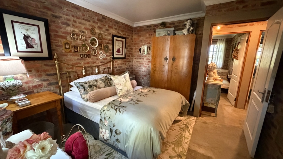 4 Bedroom Property for Sale in Viljoenskroon Rural Free State